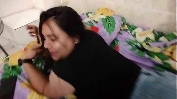ME FOLLO A MI RICA HERMANASTRA Y ME CORRO EN ELLA